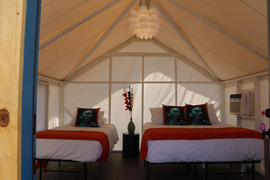 Camp Coyoacan Порт-Аранзас Номер фото